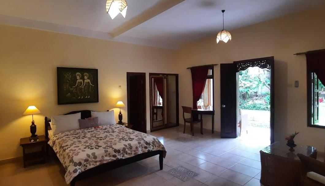 Rambutan Hotel Lovina  Luaran gambar