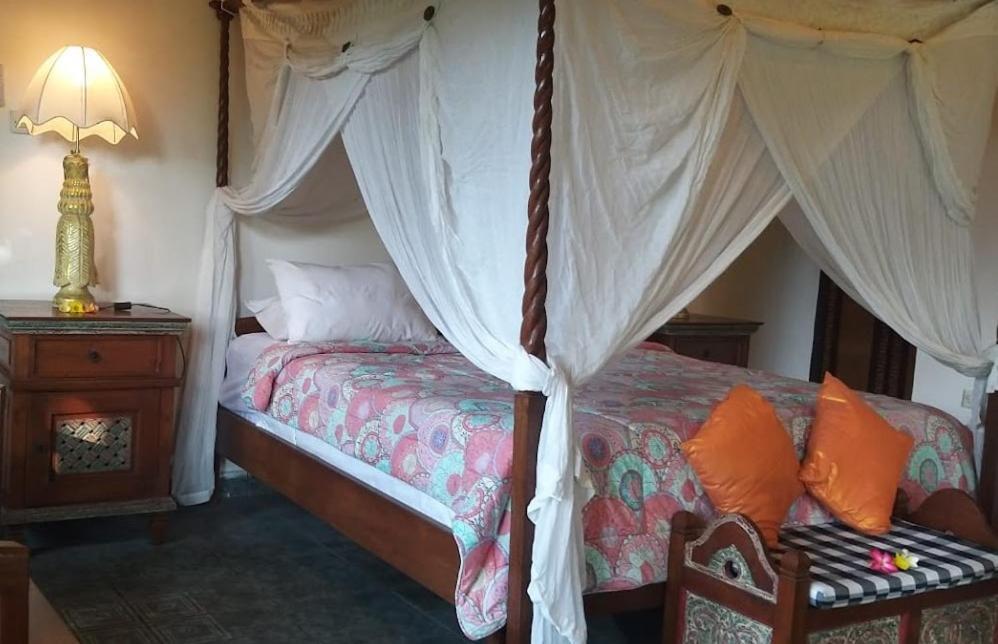 Rambutan Hotel Lovina  Luaran gambar