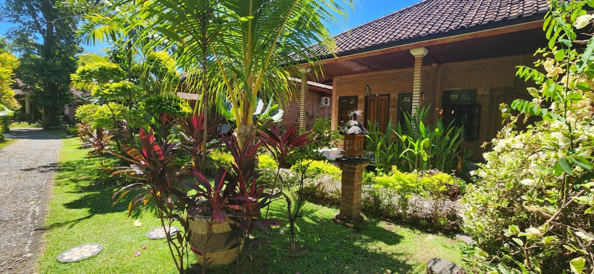 Rambutan Hotel Lovina  Luaran gambar